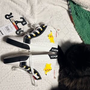Pokémon Pikachu High-Top Sneakers | New Without Box | Size 6